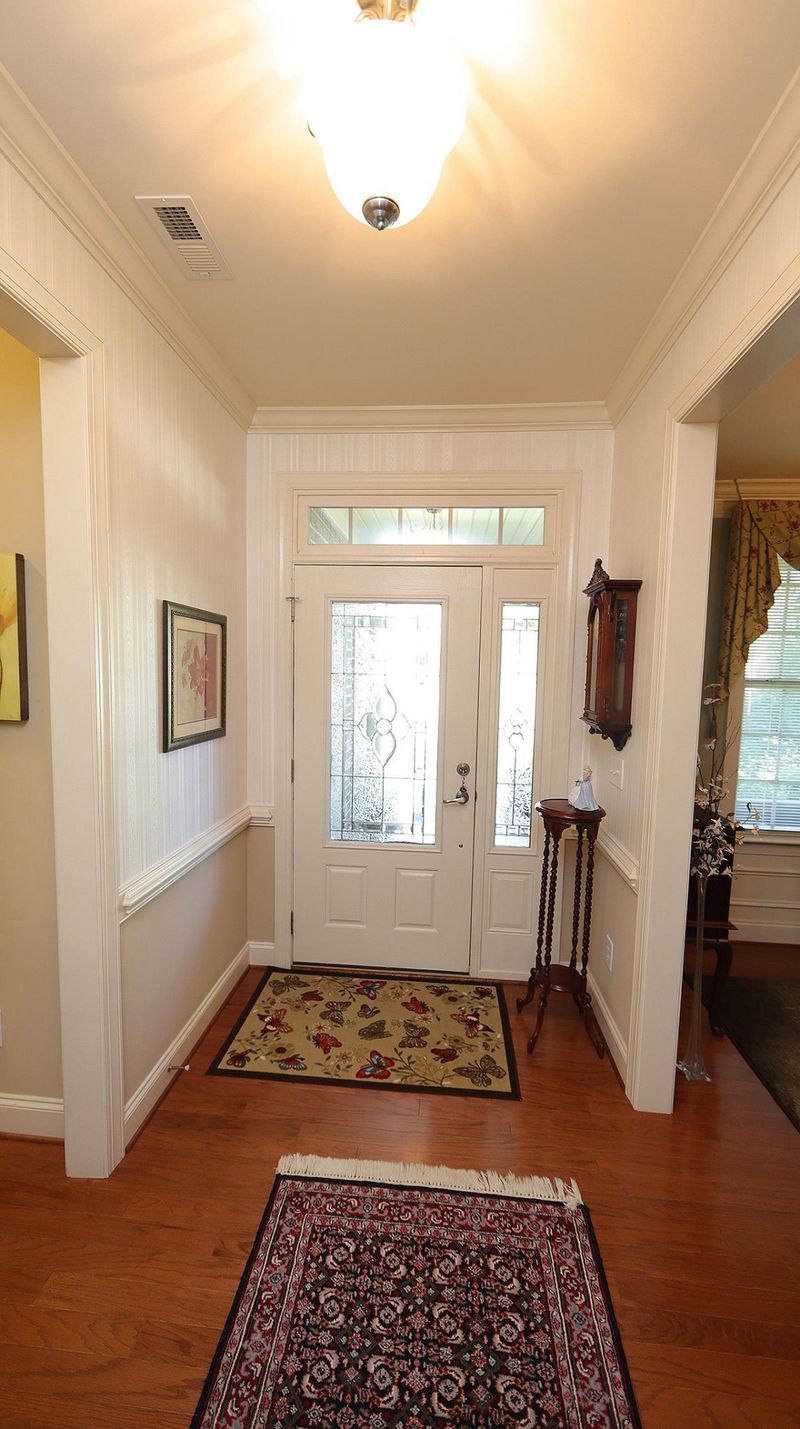 275 Shady Hollow Ln, Garner, NC 27529