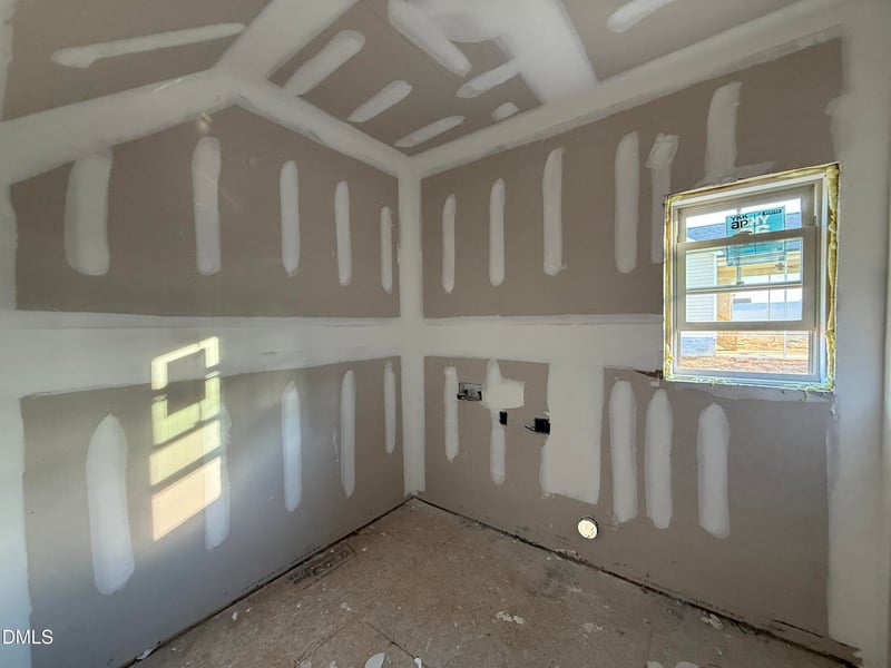 275 Tee Dr, Selma, NC 27576