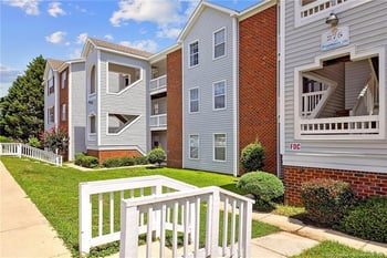 275 Waterdown Dr #4, Fayetteville, NC 28314