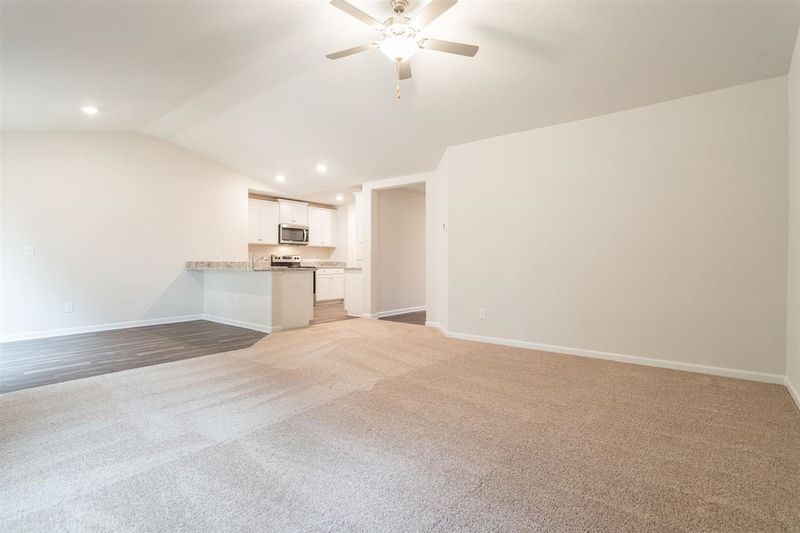275 Windbreak Ln, Youngsville, NC 27596