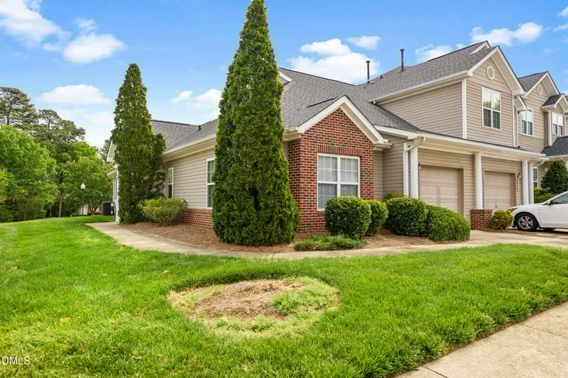 2751 Andover Glen Rd, Raleigh, NC 27604