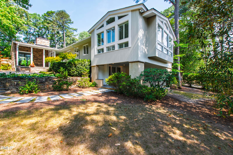 2751 Toxey Dr, Raleigh, NC 27609