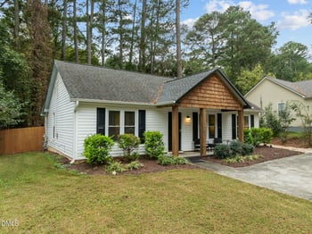 2752 Milburnei Rd, Raleigh, NC 27610