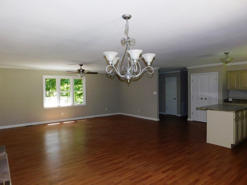 2755 Crescent Hill Ct, Mebane, NC 27302