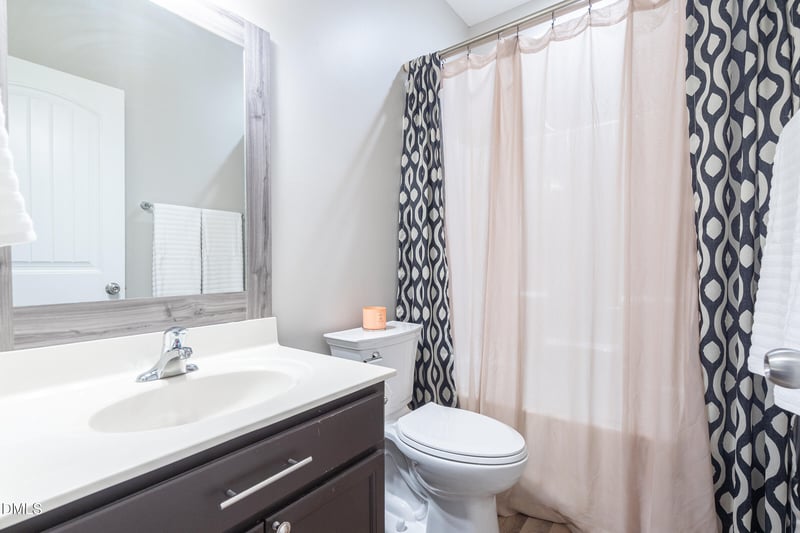 2756 Shepherd Valley St, Raleigh, NC 27610