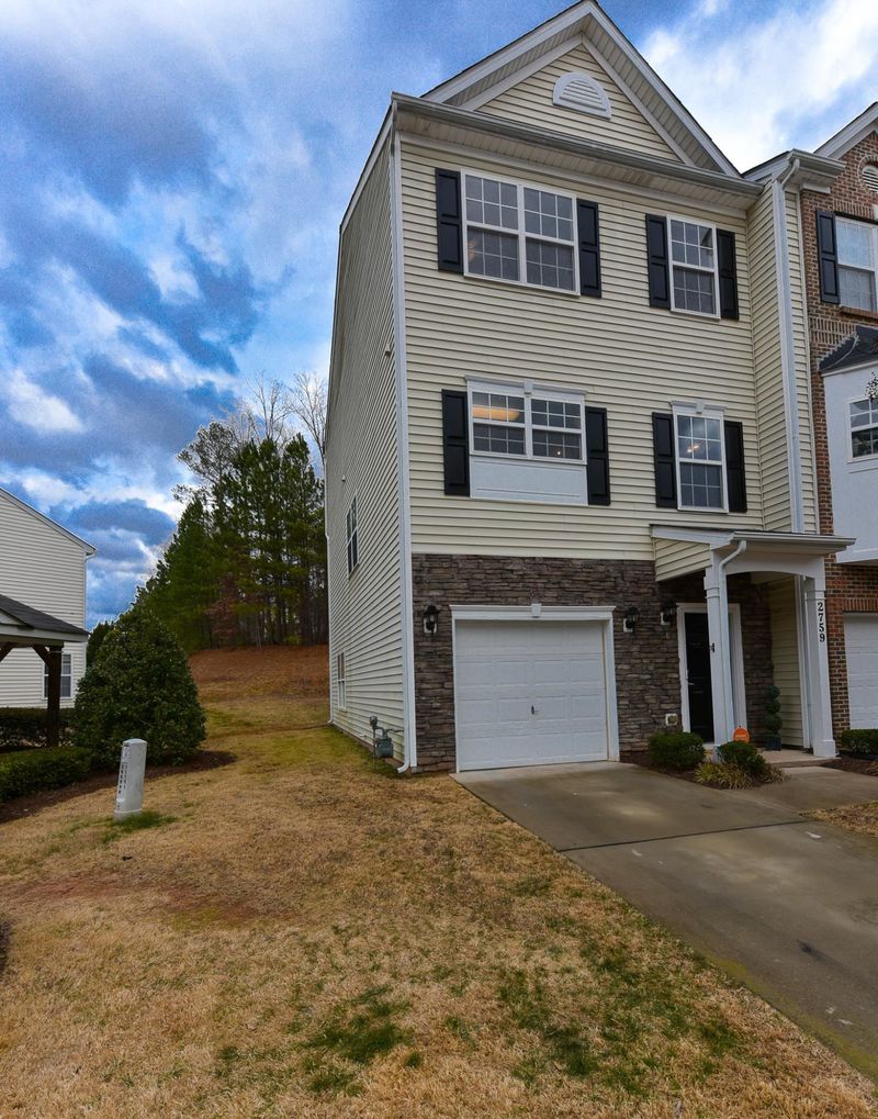 2759 Wyntercrest Ln, Durham, NC 27713