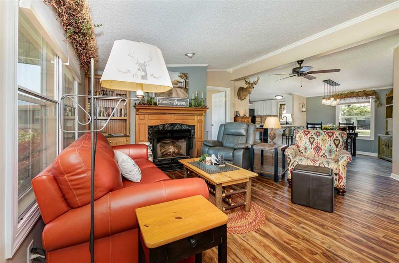 276 Country Meadow Ln, Dunn, NC 28334