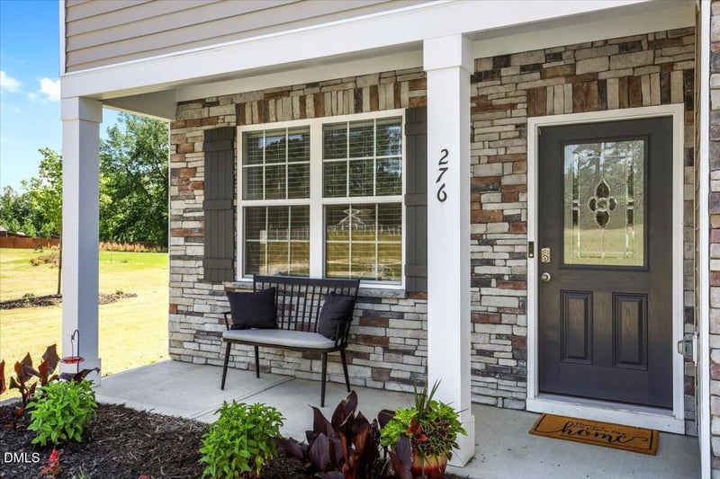 276 Eason Farm Dr, Zebulon, NC 27597