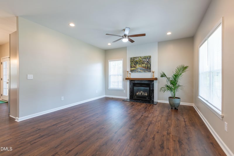 276 Groundsel Pl, Clayton, NC 27527