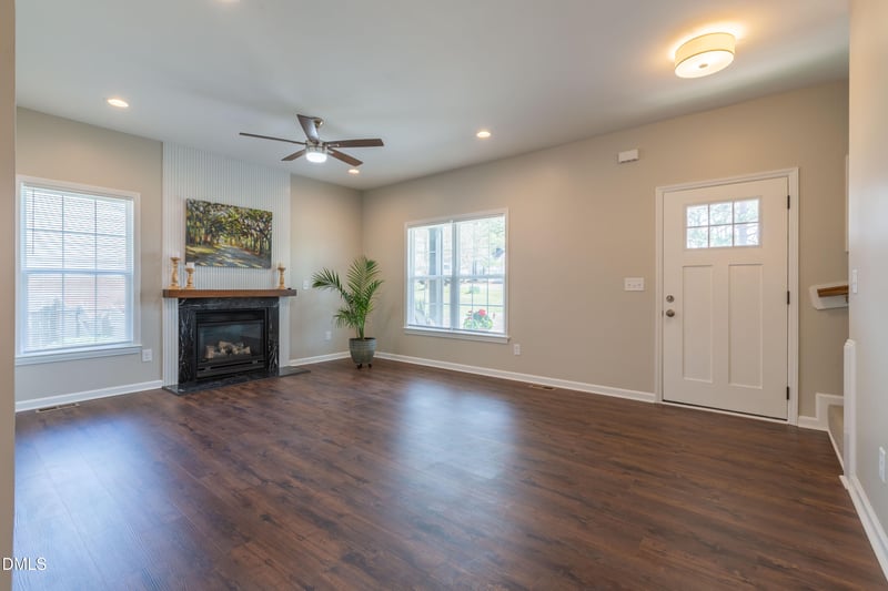 276 Groundsel Pl, Clayton, NC 27527