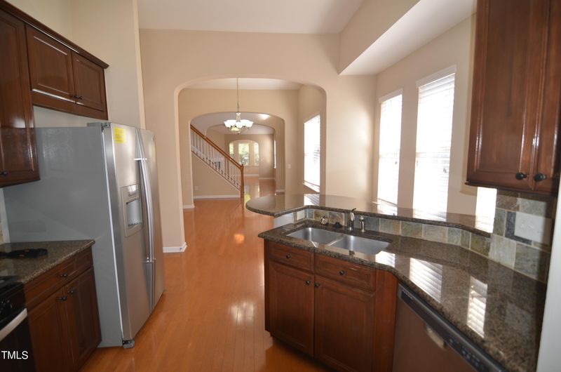 276 Murray Glen Dr, Cary, NC 27519
