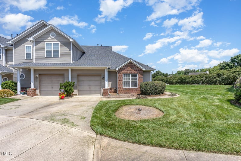 2761 Andover Glen Rd, Raleigh, NC 27604