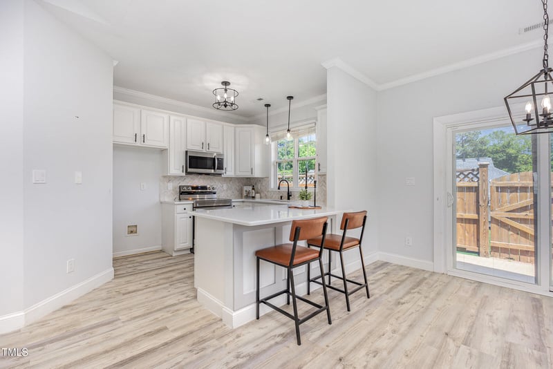 2761 Andover Glen Rd, Raleigh, NC 27604