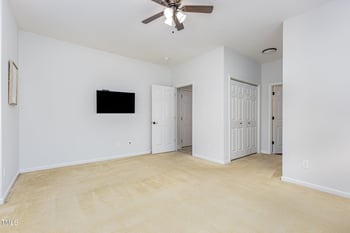 2761 Andover Glen Rd, Raleigh, NC 27604