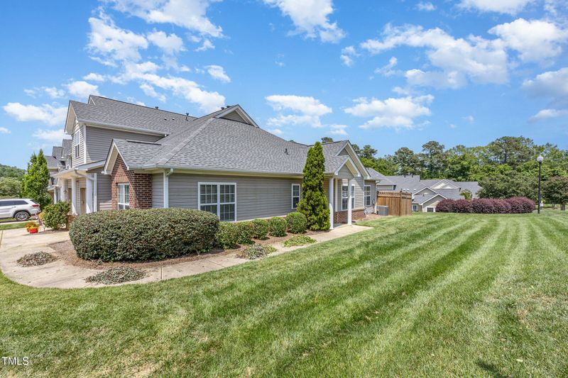 2761 Andover Glen Rd, Raleigh, NC 27604
