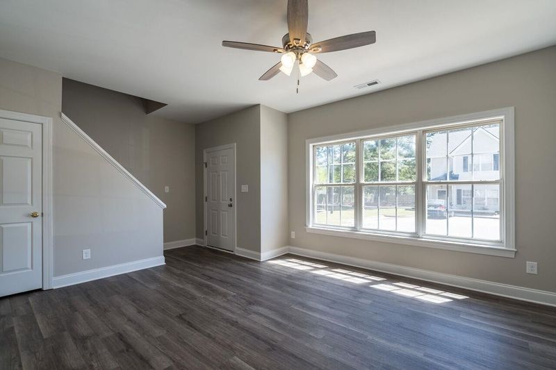 277 Dairy Rd, Clayton, NC 27520