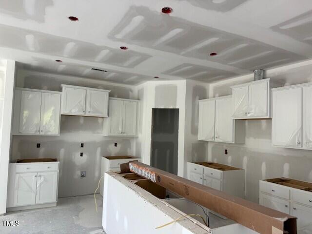 277 Gregory Village Dr, Lillington, NC 27546