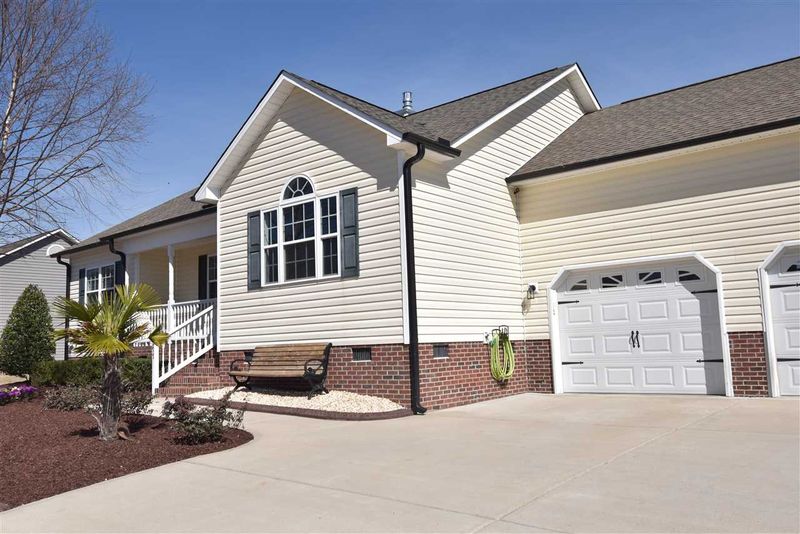 277 Moonlight Dr, Fuquay Varina, NC 27526