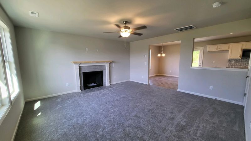 277 Sandcastle Ln, Four Oaks, NC 27524