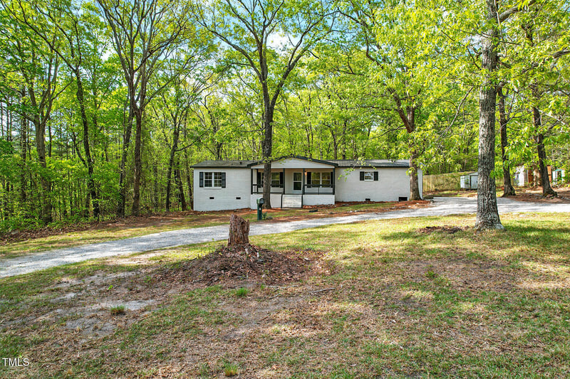 277 Triple Lakes Rd, Sanford, NC 27332