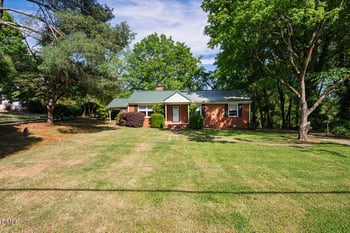 278 Hillsboro St, Pittsboro, NC 27312