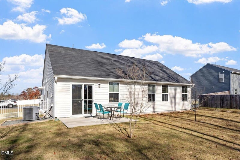 278 Hunting Wood Dr, Angier, NC 27501