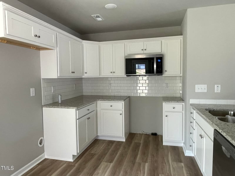 279 Constellation Ct, Benson, NC 27504