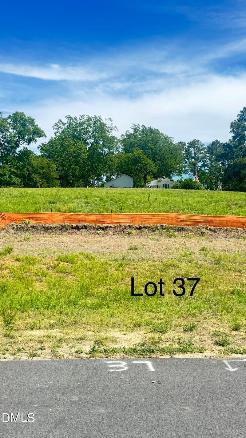 279 Galway Rd, Lillington, NC 27546
