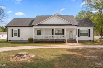 2795 Johnny Baker Rd, Willow Springs, NC 27592