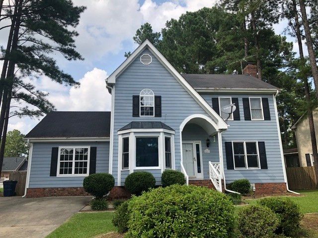 28 Brookwood Dr, Smithfield, NC 27577