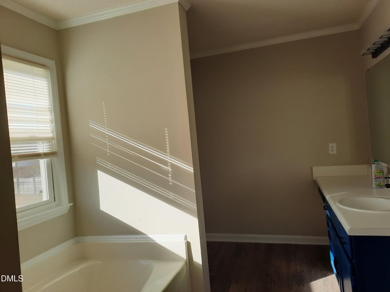 28 Crosswinds Cir, Sanford, NC 27332