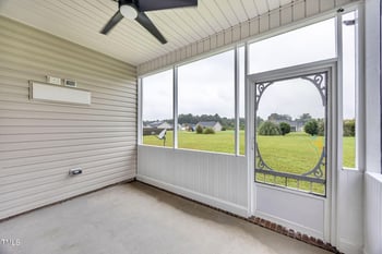 28 Fairfax Dr, Sanford, NC 27332