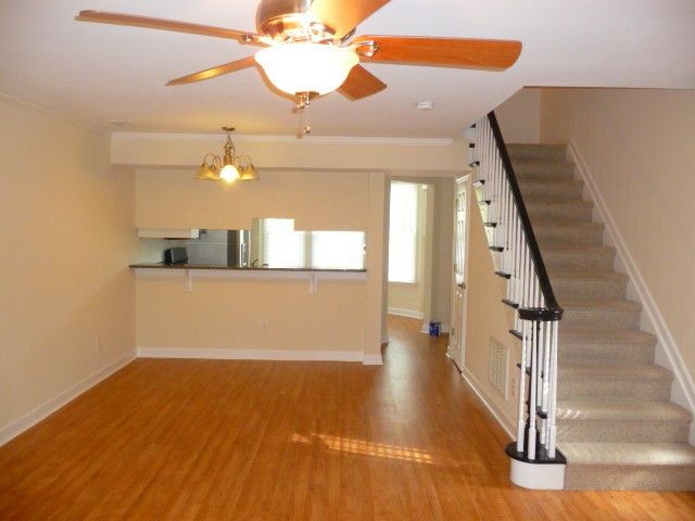 28 Forest Glen Dr #28, Chapel Hill, NC 27517