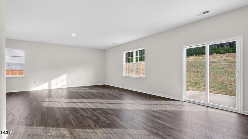 28 Hanging Elm Ln, Fuquay Varina, NC 27526
