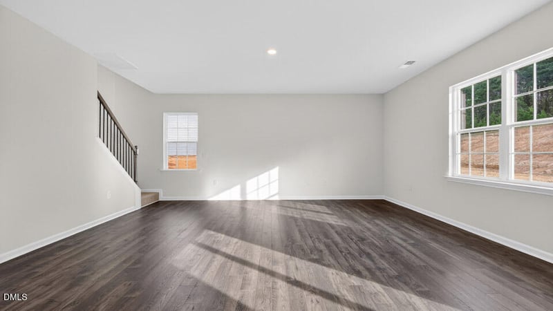 28 Hanging Elm Ln, Fuquay Varina, NC 27526