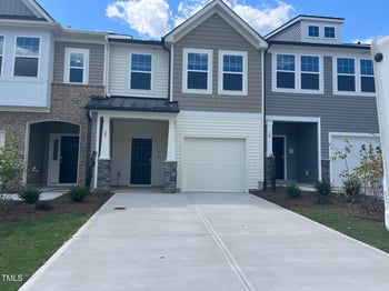 28 Hyacinth Ln, Angier, NC 27501