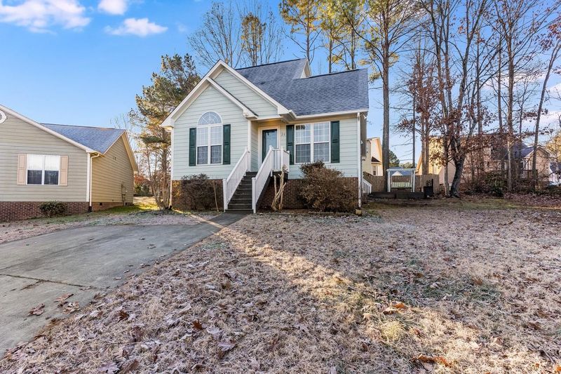28 Jenee Lane Dr, Durham, NC 27703