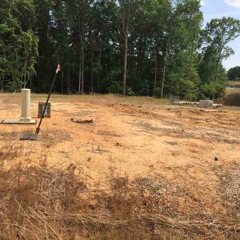 28 Knoll Ct #128, Garner, NC 27529