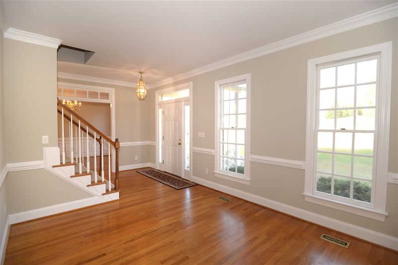 28 Lafoy Dr, Clayton, NC 27527