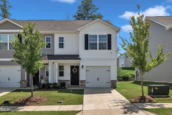 28 March Creek Dr, Fuquay Varina, NC 27526