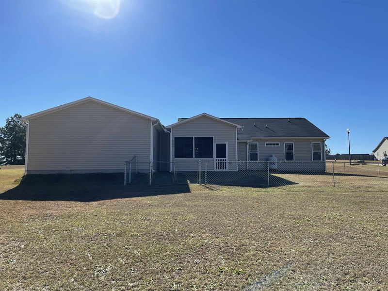28 Parkers Pointe Dr, Benson, NC 27504