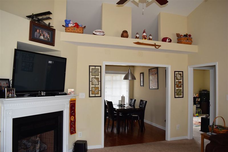 28 Peacemaker Ln, Smithfield, NC 27577