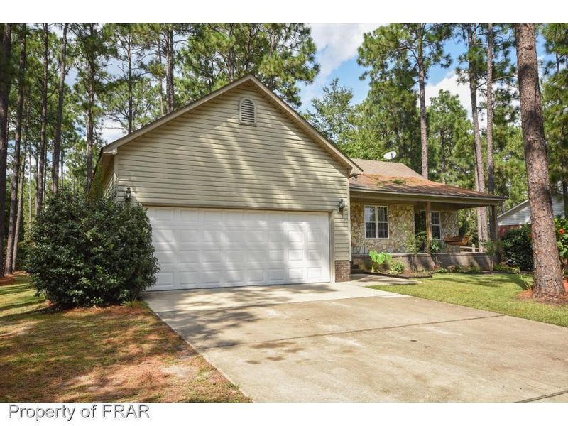 28 Pebble Beach Point, Sanford, NC 27332
