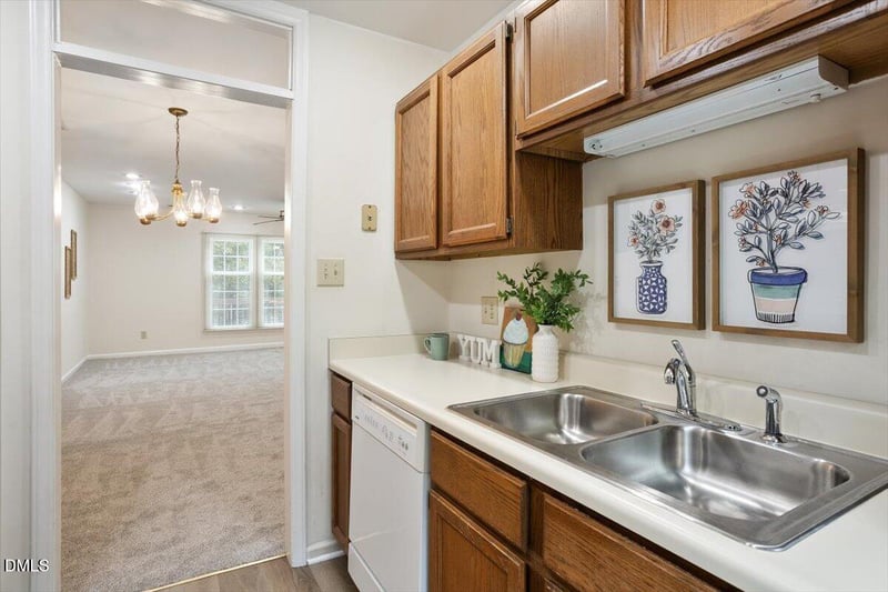 28 Prestwick Pl, Durham, NC 27705