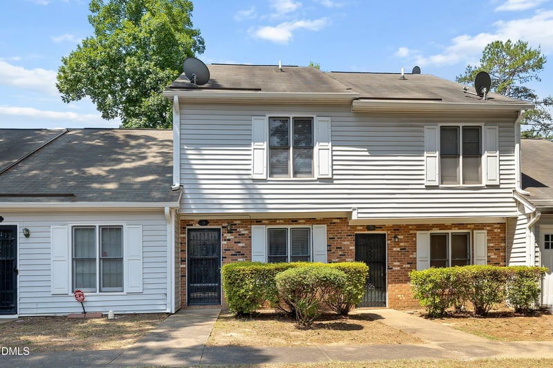 28 Riverwalk Ter, Durham, NC 27704