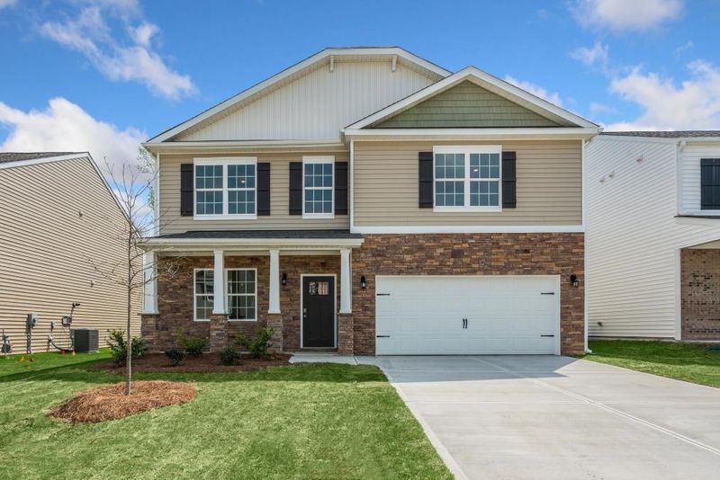 28 Rogue River Way, Fuquay Varina, NC 27526