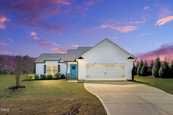 28 Sandcastle Ln, Four Oaks, NC 27524