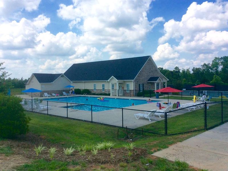 28 Stoneside Cir #038, Clayton, NC 27527