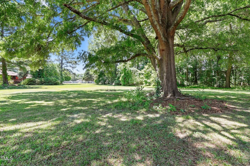 28 White Oak Dr, Smithfield, NC 27577