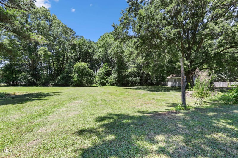 28 White Oak Dr, Smithfield, NC 27577